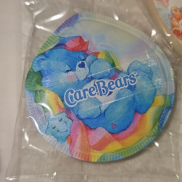 Care Bears Makeup Brush Set With 3 Makeup Sponges - Picture 3 of 5